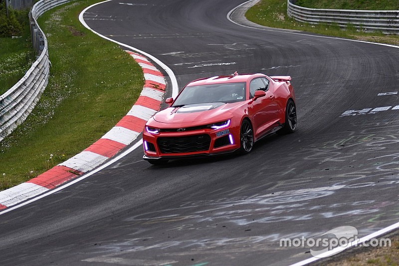 Vidéo - Une Chevrolet Camaro plus vite qu’une Koenigsegg sur le Nürburgring
