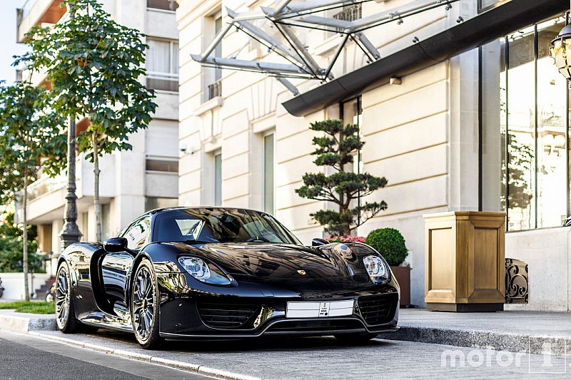 Photos - Les supercars du Moyen-Orient dans l'Hexagone