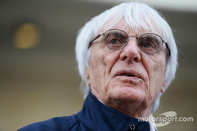 Ecclestone - Il serait "stupide" de flanquer Ron Dennis à la porte