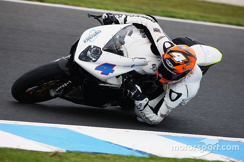 Gino Rea costretto a saltare l'ultima gara del Mondiale Supersport 2016