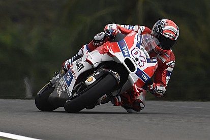 Dovizioso: "Con poca acqua le rain e intermedie hanno grip, ma durano poco!"