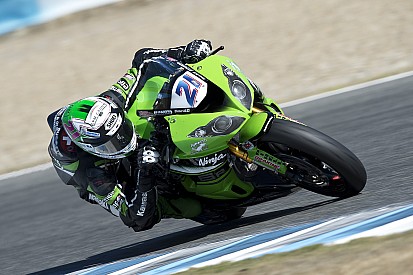 Losail, Libere 2: il team Puccetti in vetta con Krummenacher. Sofuoglu solo 6°