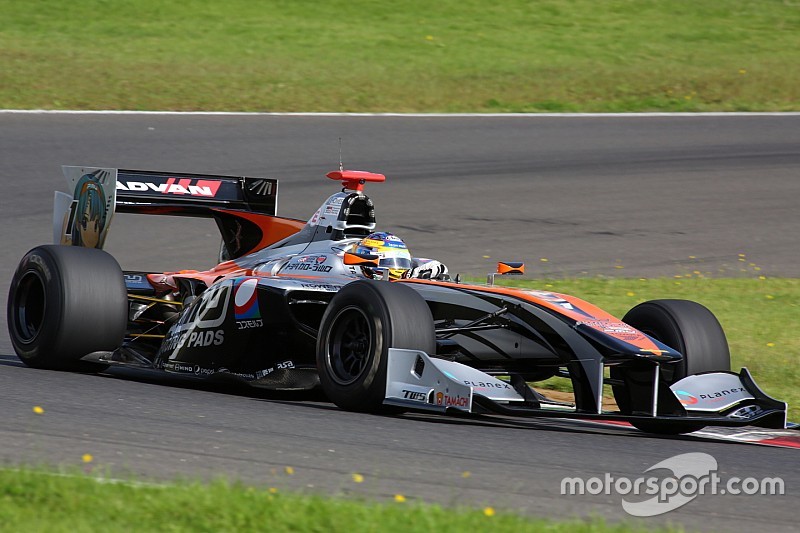 Super Formula Suzuka: Dubbele pole Ishiura, Vandoorne P7 en P2