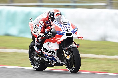MotoGPマレーシアGP予選:雨の予選でドヴィツィオーゾがポール。マルケスはフロントローを逃す