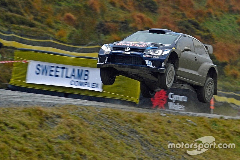 Galles, PS14-15: Tänak vola poi perde terreno, Latvala in rimonta