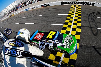 Sauter vence em Martinsville e está na final da Truck Series