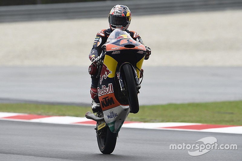Bendsneyder derde in bizarre GP Maleisië boordevol crashes