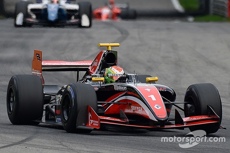 Deletraz consigue la pole mientras Dillmann lo pasa mal