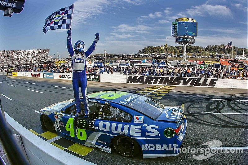 Dank Tempo und Glück in Martinsville: Jimmie Johnson im NASCAR-Finale