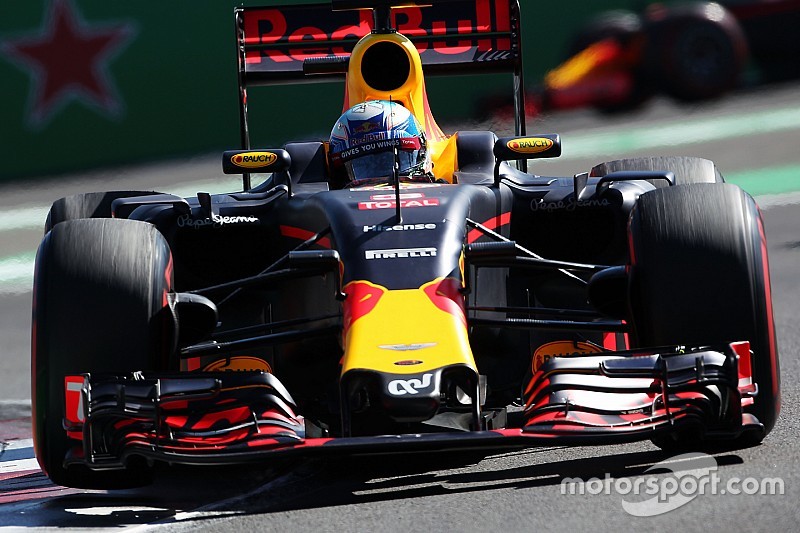 Ricciardo - "Vettel ne mérite pas d'être sur le podium"