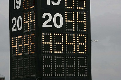 NASCAR requires record 29-lap caution to fix scoring issue at Martinsville
