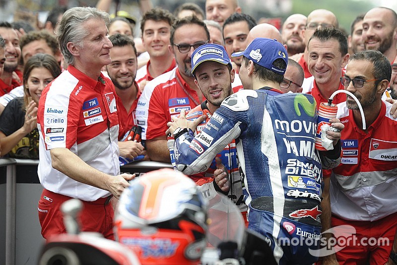 Andrea Dovizioso, Ducati Team, Jorge Lorenzo, Yamaha Factory Racing