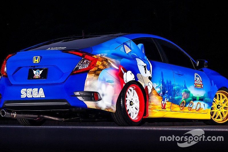 Photos - Une Honda Civic aux couleurs de Sonic !