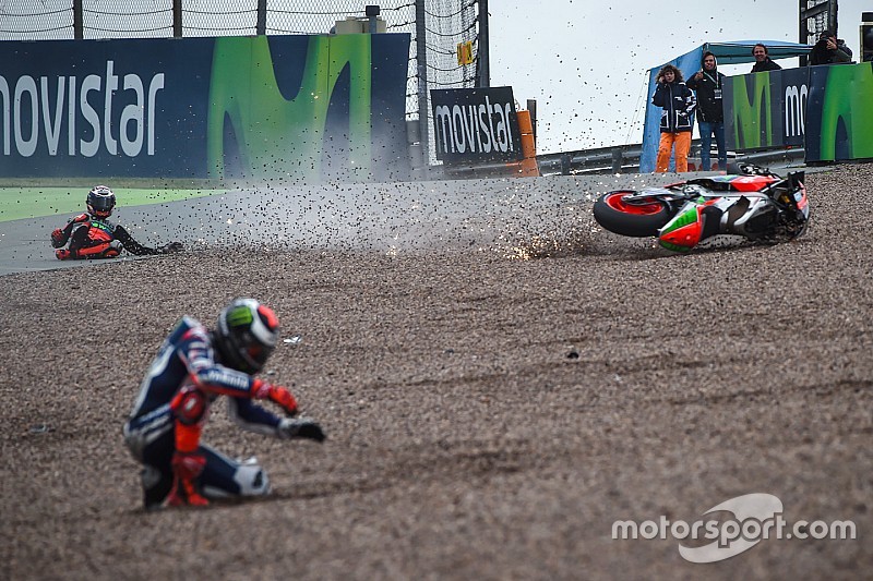 【MotoGP】3クラス合計”1000”クラッシュ突破。GPクラスの転倒増で史上初……