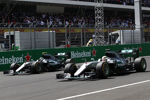 Chefe garante igualdade na Mercedes para GP do Brasil