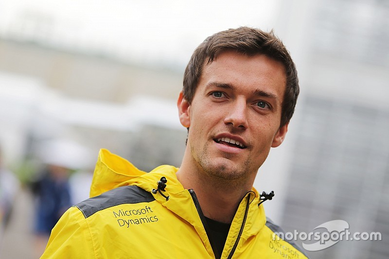 Palmer amankan kursi kedua Renault di F1 2017