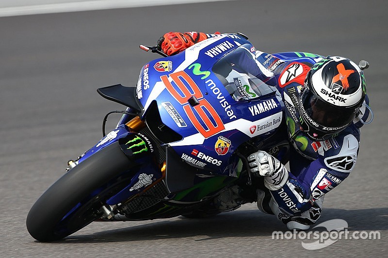 EL1 - Lorenzo assomme la concurrence, KTM discret