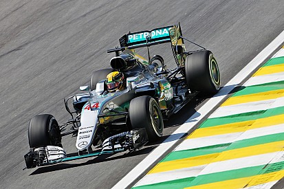 Hamilton bate Verstappen por 0s096 em treino 1; Massa é 8º