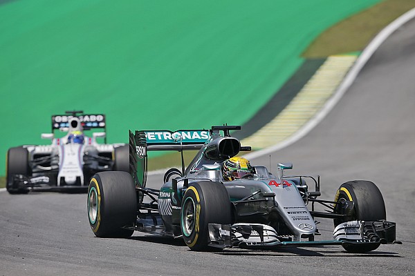 Hamilton encerra sexta como mais veloz no Brasil; Massa &eacute; 4&ordm;