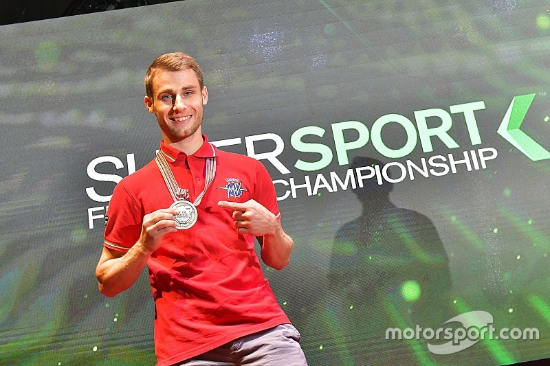 Jules Cluzel retrouve Honda et vise le titre WSS