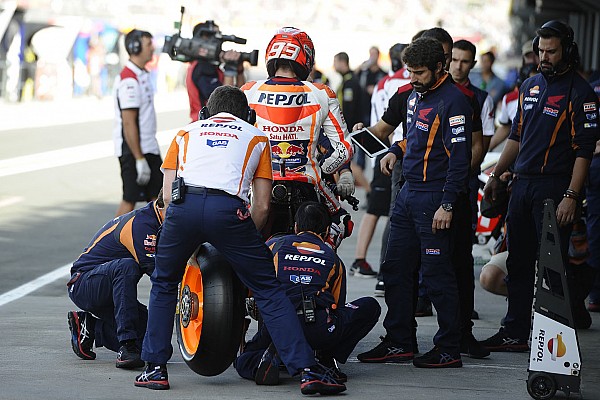 M&aacute;rquez domina el warm up por delante de Vi&ntilde;ales; Rossi 6&ordm; y Lorenzo 7&ordm;