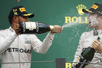 Em vitória “fácil”, Hamilton avisa Rosberg: “estou caçando”