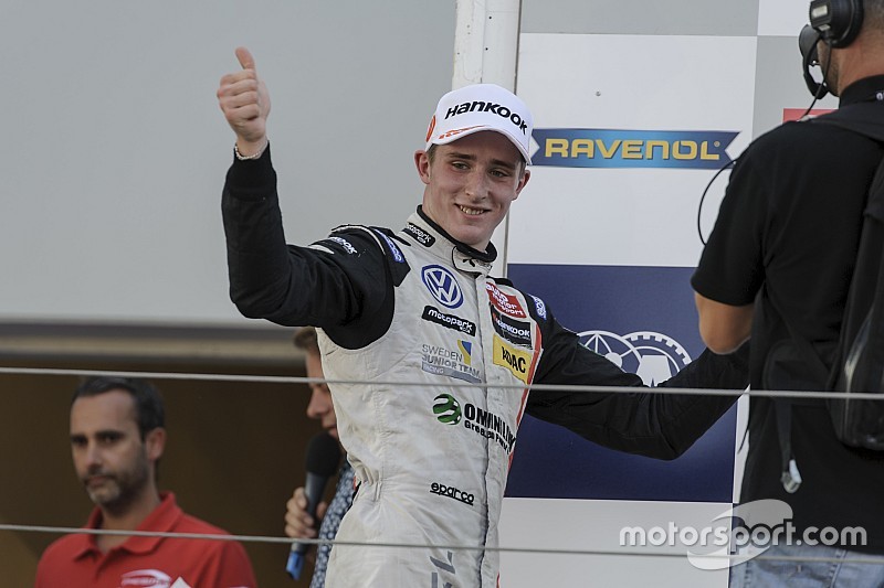 BMW va tester Ricky Collard et Joel Eriksson