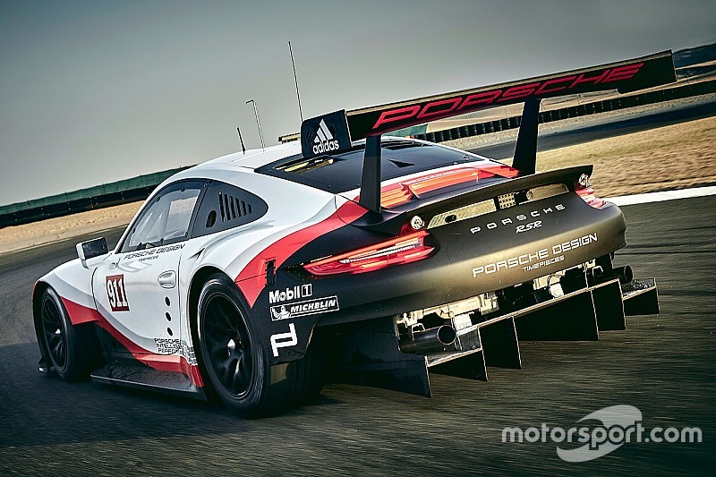 Fotogallery: la nuova Porsche 911 RSR per il WEC e l'IMSA 2017
