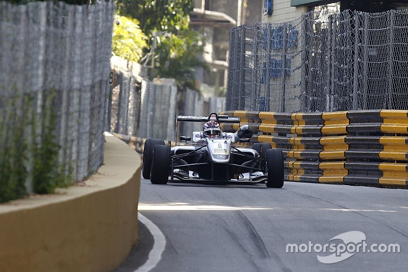 Russell signe la pole et le record du circuit à Macao !