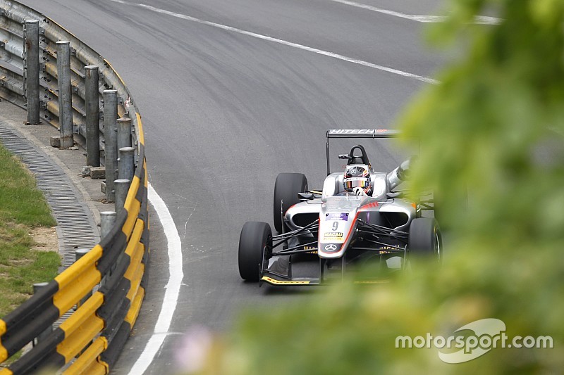 Juncadella: "Tengo razones para ser optimista tras la carrera de hoy"
