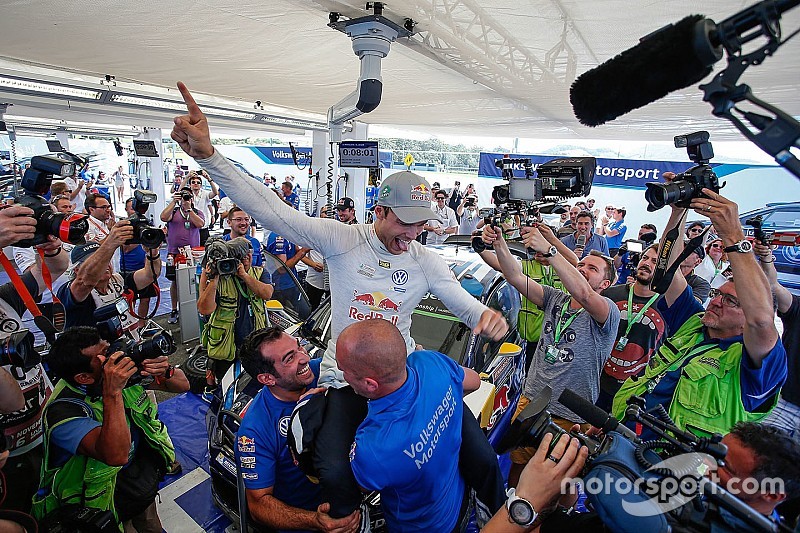 Mikkelsen le da a Volkswagen una victoria en su adiós