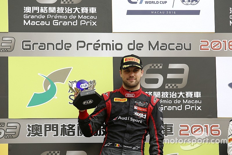 Vídeo: mesmo capotando, Vanthoor vence prova em Macau