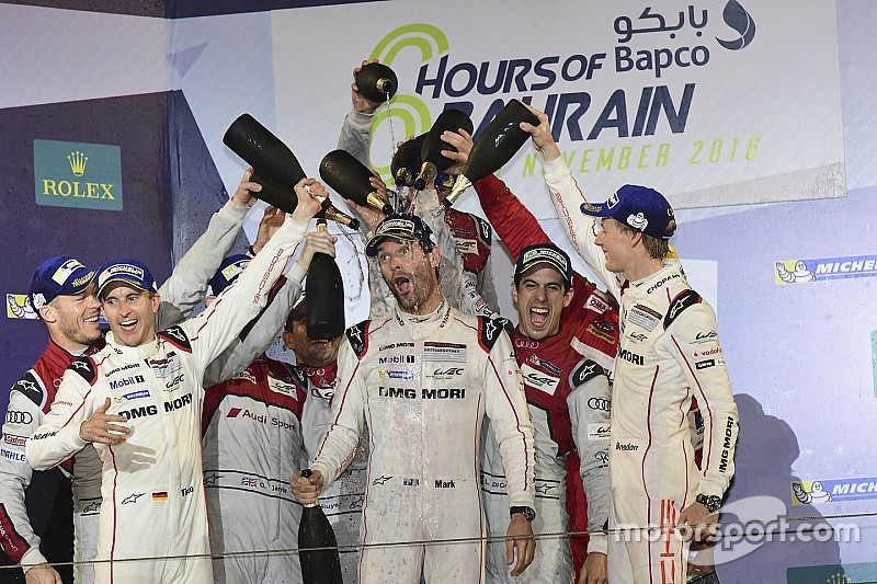 El último podio de Webber, sin champán