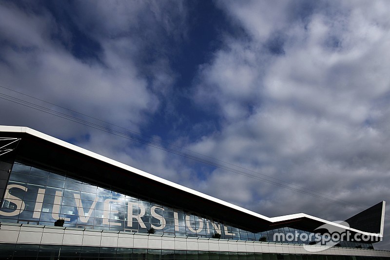 Orosz befektetők vásárolhatják meg a veszteséget termelő silverstone-i pályát