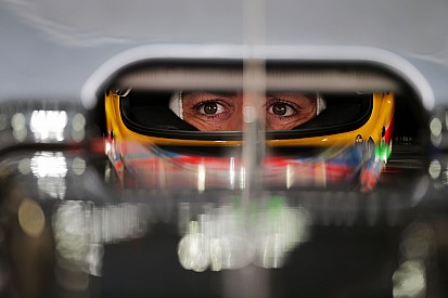 Alonso espera sacar algo "positivo" de la última carrera del año