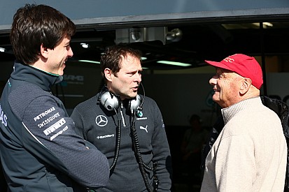 Aldo Costa: Rosberg megérdemelné a címet, de nincs könnyű dolga Hamilton mellett