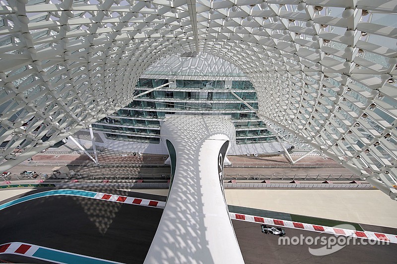 【F1アブダビGP】FP1:ハミルトンがソフトでトップタイム。USタイヤのロズベルグを上回る