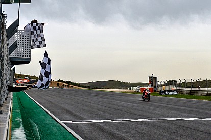 Portimao returns on provisional 2017 World Superbike calendar