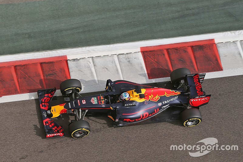 Ricciardo szoros csatára számít a Ferrarival a szezonzárón!