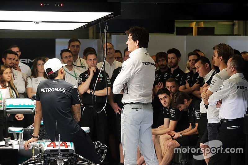 【F1】ウルフ「メカニック交換は人材育成的に重要だった。何の”陰謀”もない」