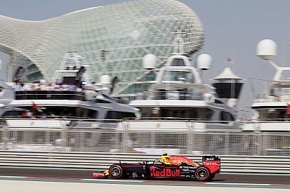 【F1アブダビGP】SSタイヤスタートを選択したレッドブル「”ローリスク”な戦略を採用した」