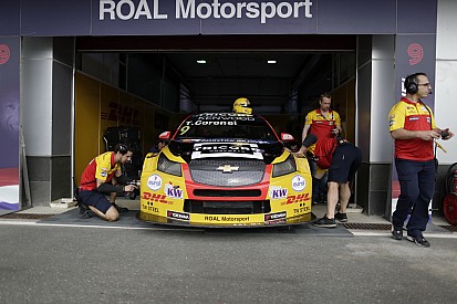 Coronel: "Nel 2017 vorrei restare alla ROAL Motorsport"