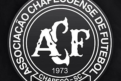 Mundo da velocidade presta homenagens à Chapecoense