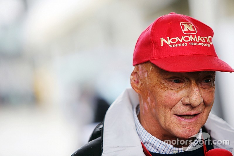 Para Lauda, la respuesta de Hamilton fue 'divertida', pero la prioridad es Mercedes