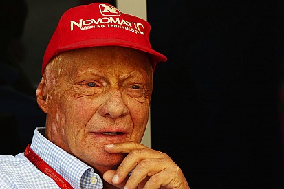 Lauda: "Si è offerta praticamente mezza F.1 per sostituire Nico!"