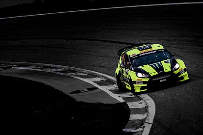 Vídeo: Tres estilos de pilotaje en Monza: Rossi, Sordo y Andreucci