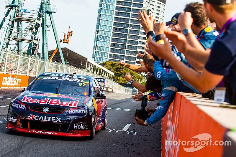 Supercars-Champion Shane van Gisbergen gewinnt Saisonfinale in Sydney