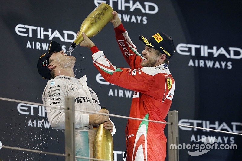 Vettel - Il "devrait être clair" que je ne remplacerai pas Rosberg