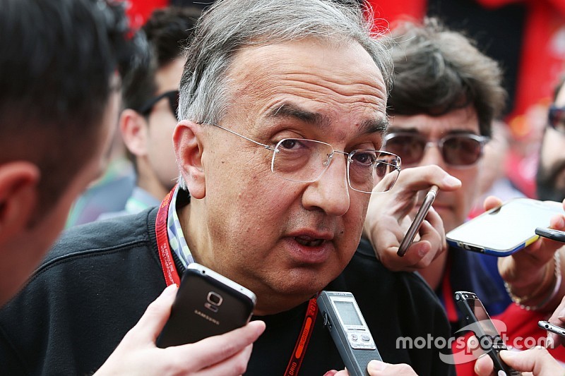 Marchionne blinda Vettel: "Ce la giocheremo alla grande nel 2017!"