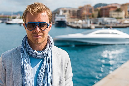 Analyse: Rosberg loopt vele miljoenen euro's mis door te stoppen